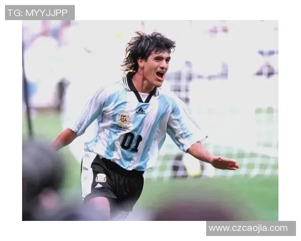 身穿52号足球明星的传奇故事与背后不为人知的奋斗历程 身穿52号足球明星的传奇故事与背后不为人知的奋斗历程