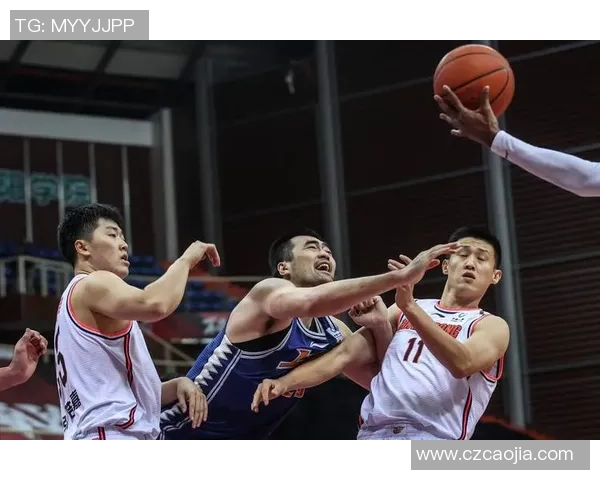 上海篮球队技术革新引发热议助力球队崛起与发展 上海篮球队技术革新引发热议助力球队崛起与发展