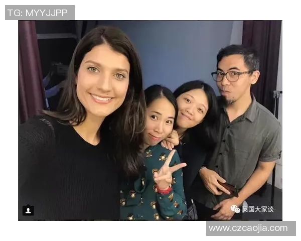 巴西黑人足球明星与模特甜蜜结婚共同开启幸福新篇章